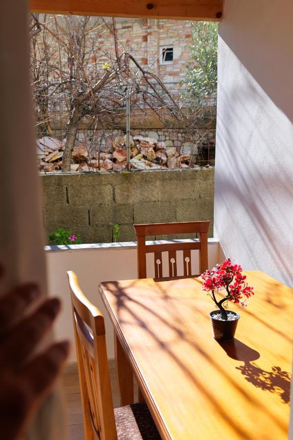 Guest House Gerard Ksamil Exterior foto